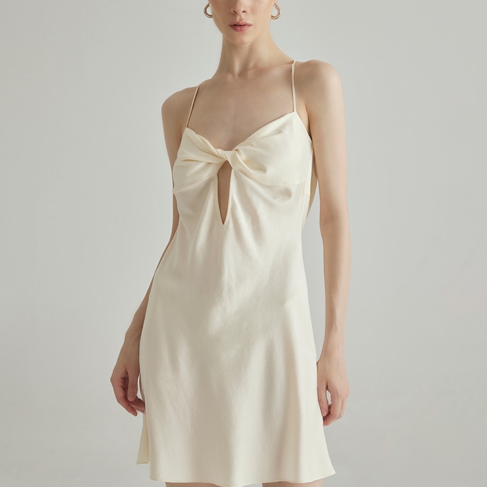 Silk Maison LOW BACK V-NECK SILK MINI SLIP